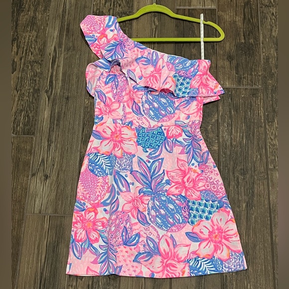 Lilly Pulitzer Dresses & Skirts - Lilly Pulitzer one shoulder dress NWT